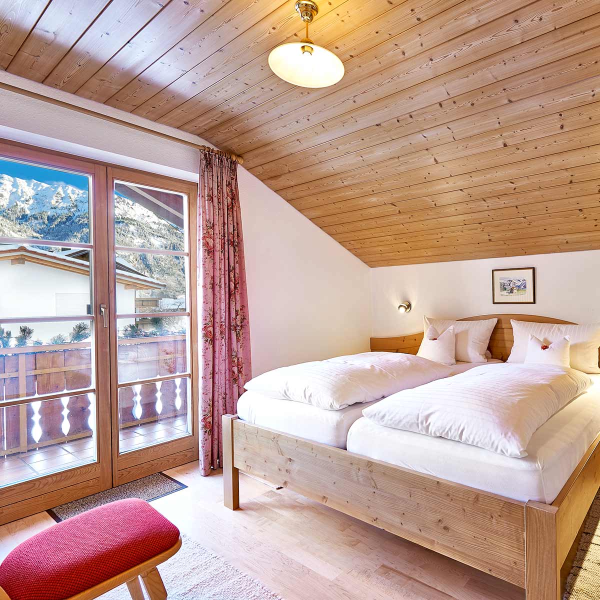 Fewo Iselerblick Schlafzimmer 1
