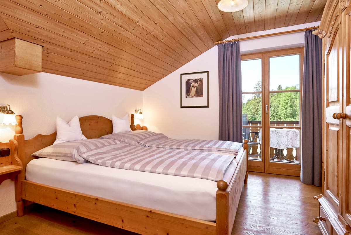 Rauhhornblick Schlafzimmer Landhaus Wankleiten